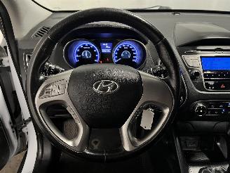 Hyundai Ix35 iX35 (LM) SUV 2.0 16V (G4KD) [120kW]  (01-2010/08-2013) picture 20
