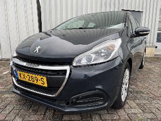 Schadeauto Peugeot 208 208 I (CA/CC/CK/CL) Hatchback 1.2 Vti 12V PureTech 82 (EB2F(HMZ)) [60k=
W]  (03-2012/12-2019) 2016/12