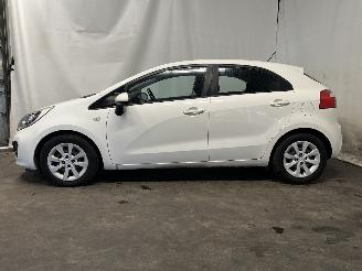 Kia Rio Rio III (UB) Hatchback 1.2 CVVT 16V (G4LA5) [63kW]  (09-2011/12-2017) picture 3