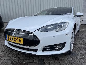 Auto incidentate Tesla Model S Model S Liftback 85 (L1S) [270kW]  (09-2012/02-2016) 2014/9