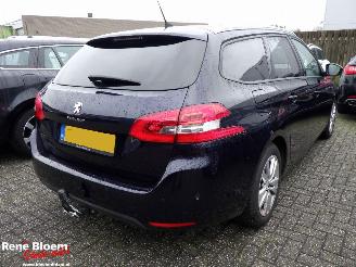 skadebil auto Peugeot 308 1.2 Puretech Exectuive 110pk 2018/7