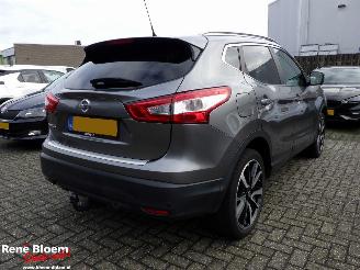 Coche accidentado Nissan Qashqai 1.2 Tekna navi 116 pk 2017/2
