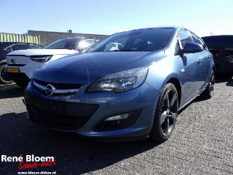 skadebil auto Opel Astra 2.0 CDTI Edition 165pk Aut 2015/3
