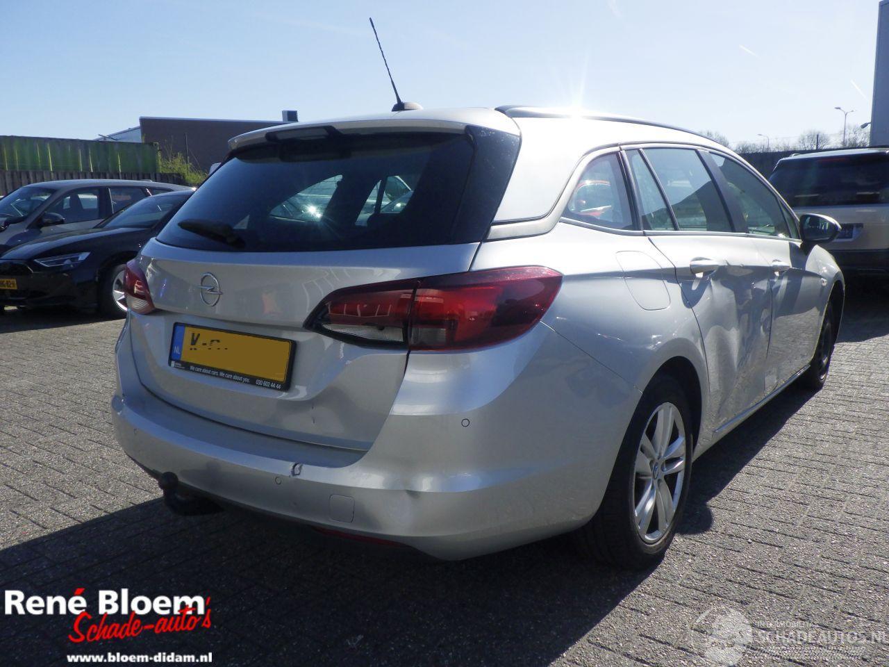 Opel Astra 1.2 Business Edition 110pk