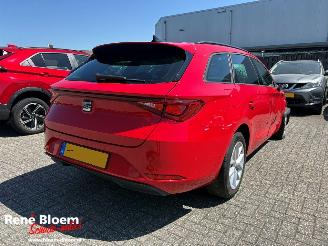 skadebil auto Seat Leon 1.0 eTSI Style Business Intense DSG-automaat 100 pk 2022/5