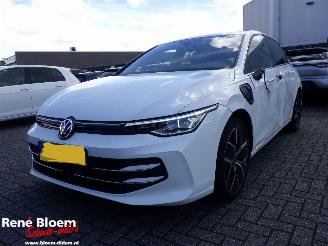 krockskadad bil auto Volkswagen Golf 1.5 e-Hybrid 50 Edition 150pk 2024/9