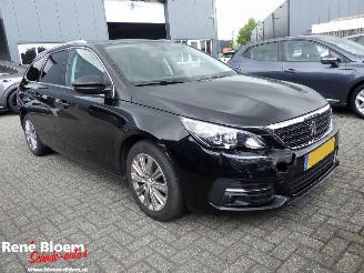 Peugeot 308 SW 1.2 PureTech Premium 131pk picture 2