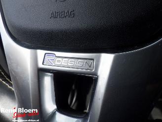 Volvo V-40 2.0 D2 R-Design 120pk Business picture 16
