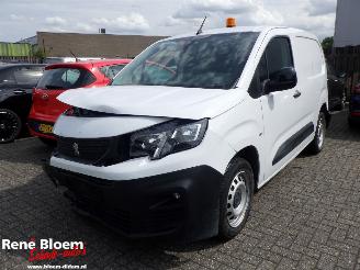krockskadad bil bedrijf Peugeot Partner 1.5 BlueHDi 100 2024/3