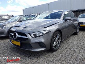 Vaurioauto  passenger cars Mercedes A-klasse 180d Business Solution Luxury 2021/5