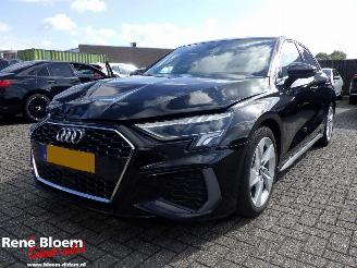 Schadeauto Audi A3 SPORTBACK 3.0 TFSI S-Edition 110pk 2021/10
