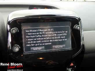 Peugeot 108 1.0 e-VTI Allure 5drs Clima picture 17