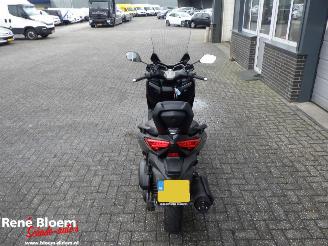 Yamaha XMAX 250  picture 5