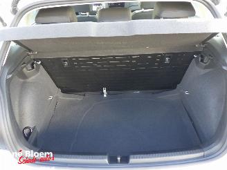 Volkswagen Polo 1.0 MPI Edition 5drs Navi picture 14