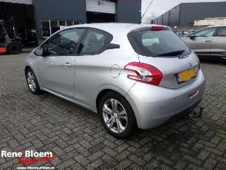 Peugeot 208 1.2 VTI Envy Airco picture 2