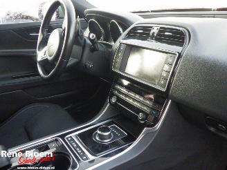 Jaguar XE 2.0D Prestige Aut 163pk picture 9