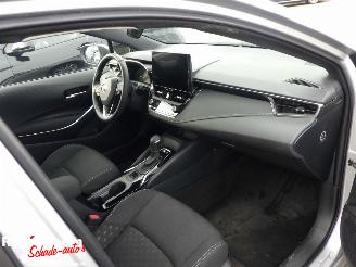 Toyota Corolla Hybrid 140 Active water damage! picture 10