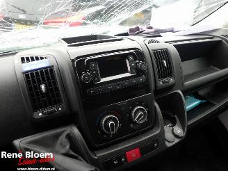 Peugeot Boxer 2.2 Blue HDI 120 L2H2 3.0T picture 15