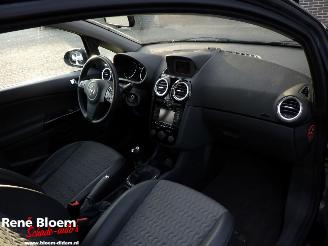 Opel Corsa 1.4 16V Cosmo Airco picture 9