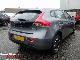 Damaged car Volvo V-40 2.0 D2 Business Sport 2015/10