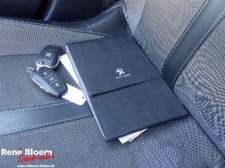 Peugeot 2008 1.2 PureTech Allure 131pk Autom picture 18