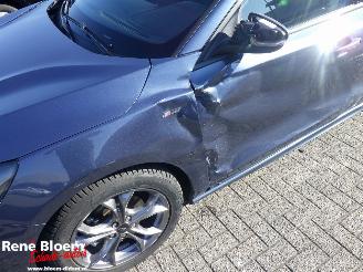 Ford Focus 1.0 EcoBoost Hybrid ST-Line picture 13