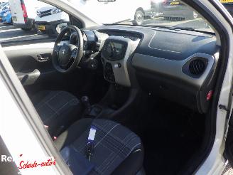 Peugeot 108 1.0 e-VTi Blue Lion 5drs Airco picture 8