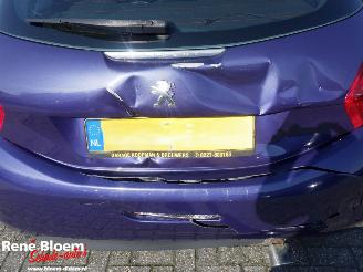 Peugeot 208 1.4 VTi Allure 5drs picture 9