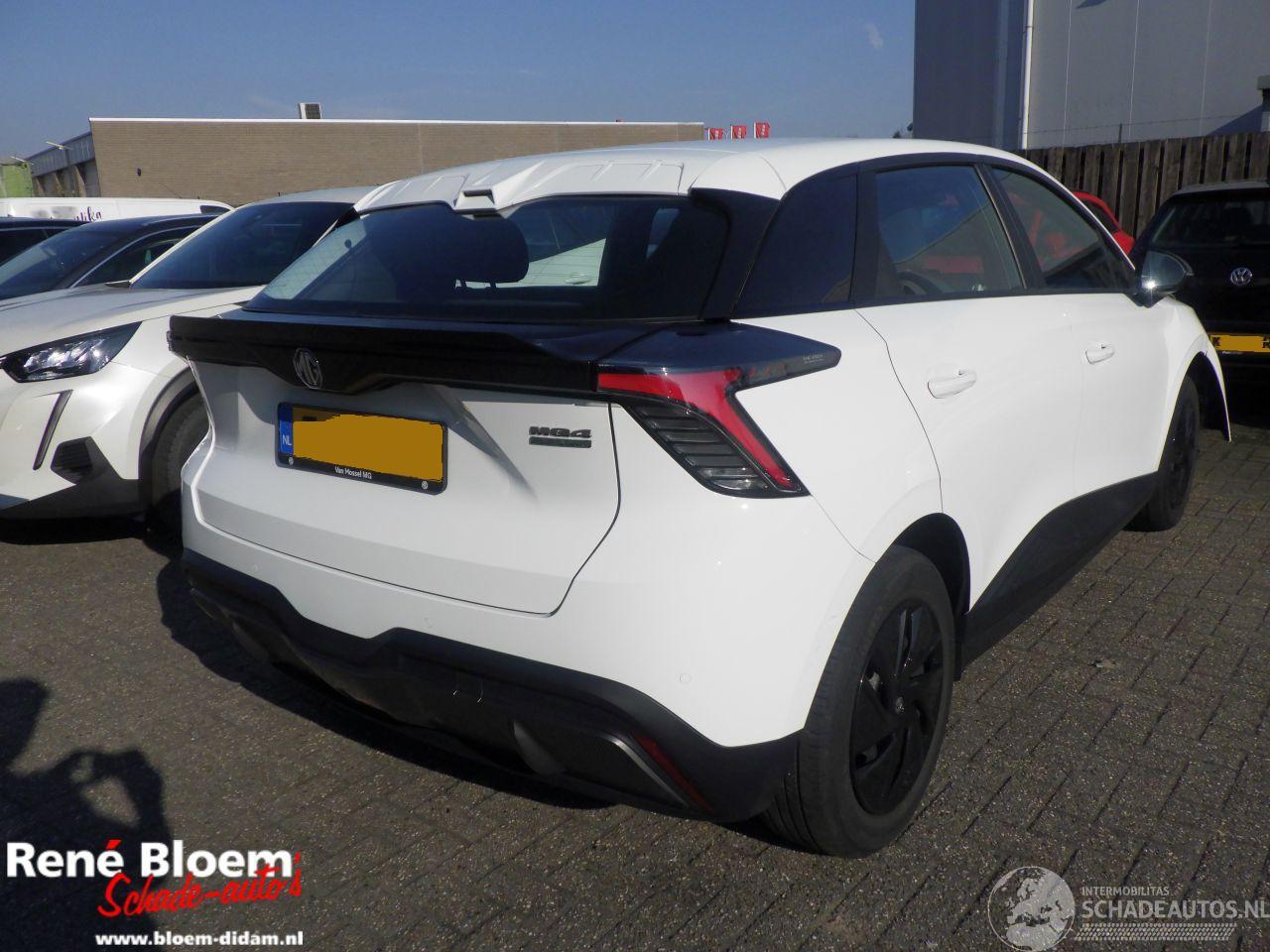 MG 4 Standard 51kWh Navi