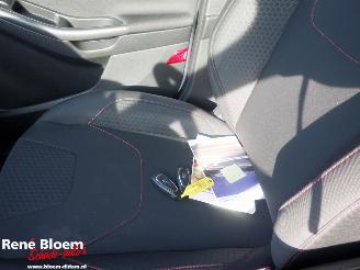 Ford Focus 1.0 ST-Line 5drs picture 17