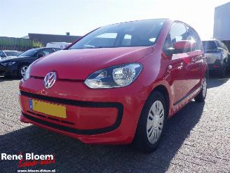 skadebil auto Volkswagen Up! 1.0 Move up! Bluemotion 2015/8