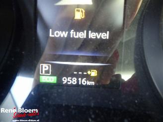 Nissan Qashqai 1.2 N-Connecta 116pk automaat picture 15