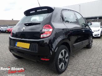Damaged car Renault Twingo 1.0 SCE Collection 71pk 2016/2