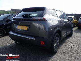 krockskadad bil auto Peugeot 2008 1.2 PureTech Active Pack 2022/3