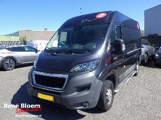 skadebil bedrijf Peugeot Boxer 2.0 Blue HDI Pro L2H1 2017/5