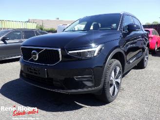 krockskadad bil auto Volvo XC40 B3 Automaat 163pk 2025/11