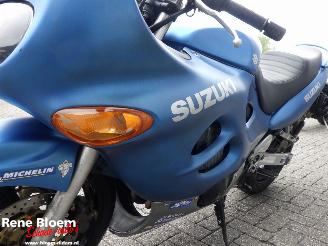 Suzuki GSX 750  picture 13