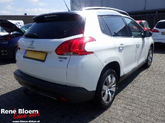 skadebil auto Peugeot 2008 1.2 vtI Allure Pack Premium Plus Automaat 2014/3