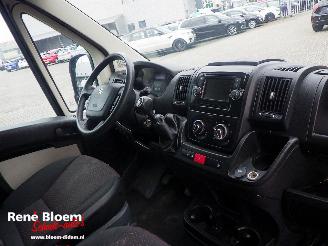 Peugeot Boxer 2.0 Blue HDI L2H2 Premium Pack picture 7
