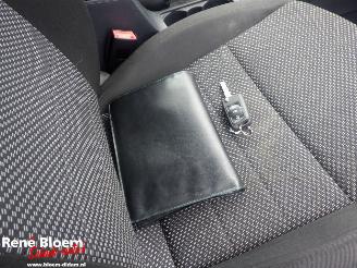 Skoda Octavia Combi 1.6 TDI Greentech 110pk Ambition picture 9