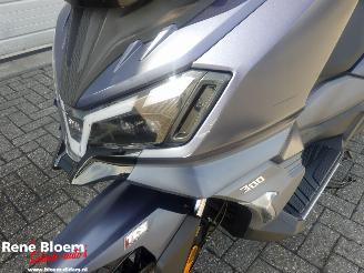 Sym  ADX 300 picture 14