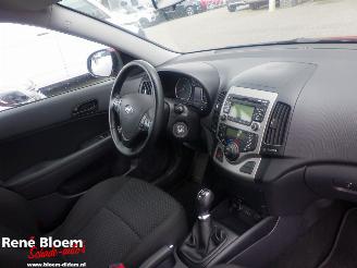 Hyundai I-30 1.4i i-motion Clima 5drs picture 8
