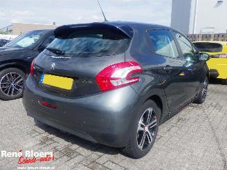 Auto incidentate Peugeot 208 1.2 VTi Access 2012/11