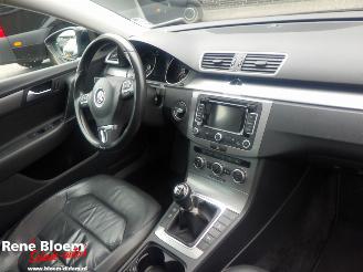 Volkswagen Passat 1.6 TDI R-Line Blue Motion 105pk picture 9