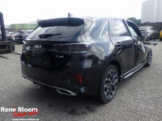 damaged passenger cars Kia Ceed 1.5 T-GDi GT-Line 160pk 2025/6