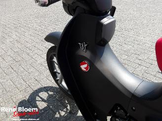 Honda  C 125 A Super Cub picture 17