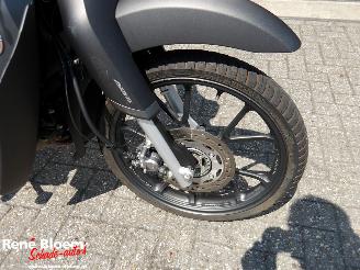 Honda  C 125 A Super Cub picture 14