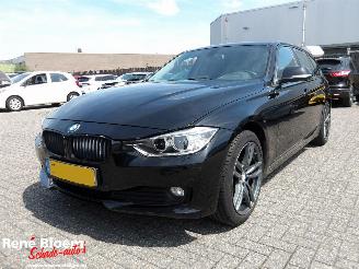 Vaurioauto  passenger cars BMW 3-serie 318d Executive 142pk Aut 2014/9