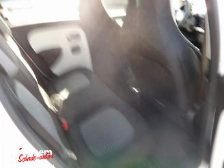 Renault Twingo Z.E. R80 Collection picture 9