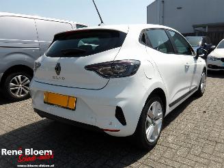 Vaurioauto  passenger cars Renault Clio 1.0 Tce 90 GPF evolution 2024/2